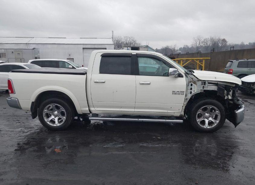Photo 13 of 2018 Ram 1500 LARAMIE 4X4 5'7 BOX (VIN 1C6RR7NM1JS237059)