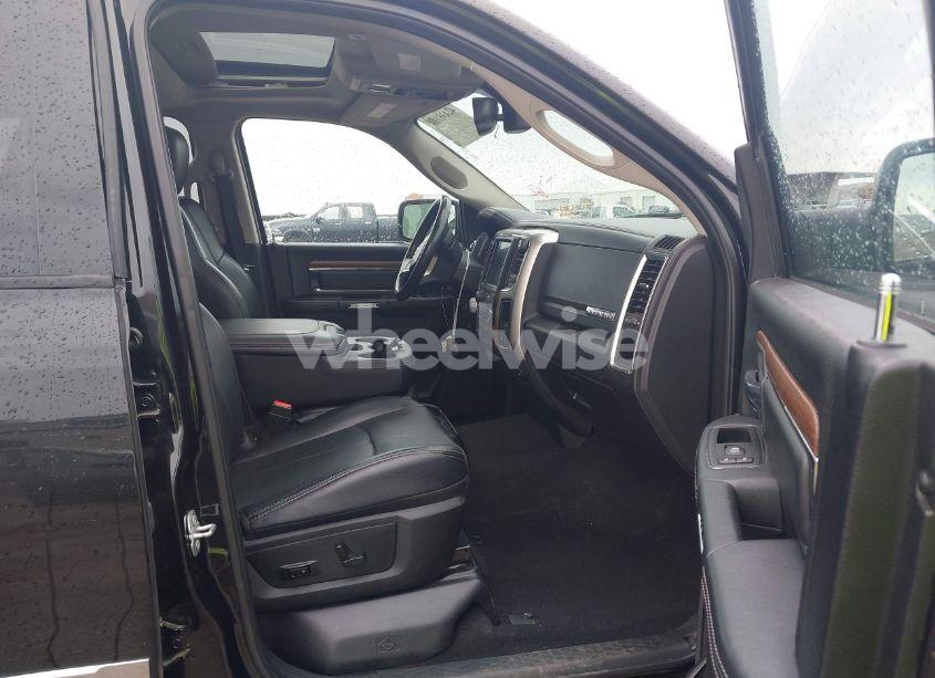 Photo 5 of 2017 Ram 1500 LARAMIE 4X4 5'7 BOX (VIN 1C6RR7NM3HS872312)