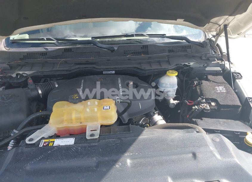 Photo 10 of 2018 Ram 1500 LARAMIE 4X4 5'7 BOX (VIN 1C6RR7NM3JS252825)