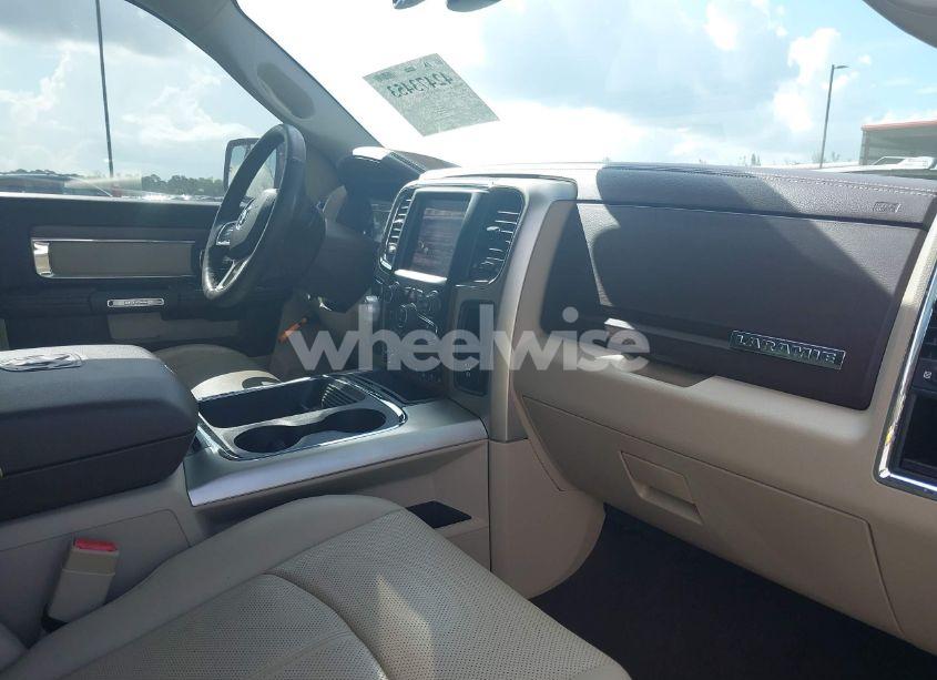 Photo 5 of 2018 Ram 1500 LARAMIE 4X4 5'7 BOX (VIN 1C6RR7NM3JS252825)