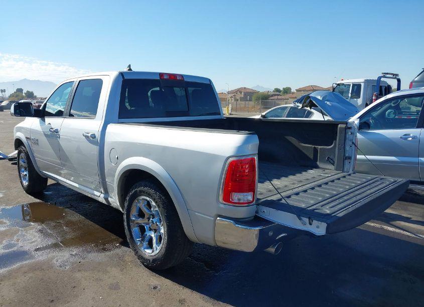 Photo 3 of 2016 Ram 1500 LARAMIE (VIN 1C6RR7NM7GS100068)