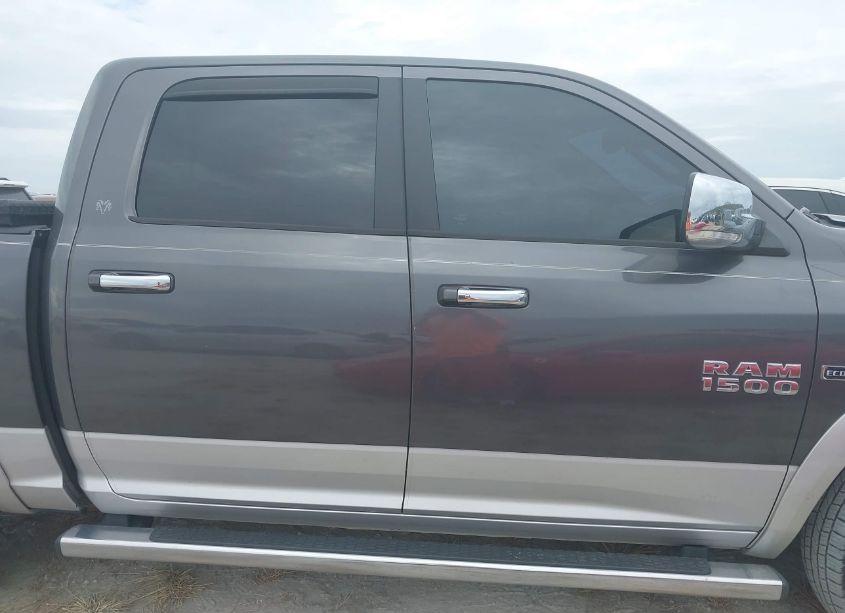 Photo 13 of 2016 Ram 1500 LARAMIE (VIN 1C6RR7NM8GS171862)