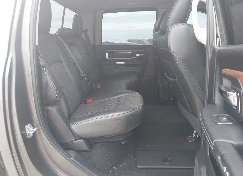 Photo 8 of 2016 Ram 1500 LARAMIE (VIN 1C6RR7NM8GS171862)