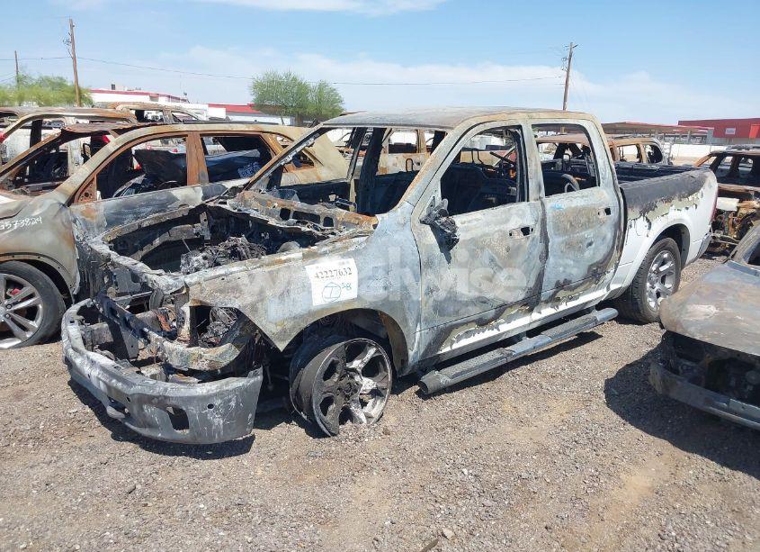 Photo 2 of 2016 Ram 1500 LARAMIE (VIN 1C6RR7NM8GS302319)