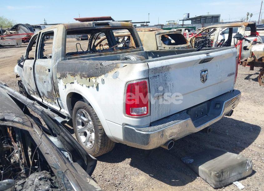 Photo 3 of 2016 Ram 1500 LARAMIE (VIN 1C6RR7NM8GS302319)