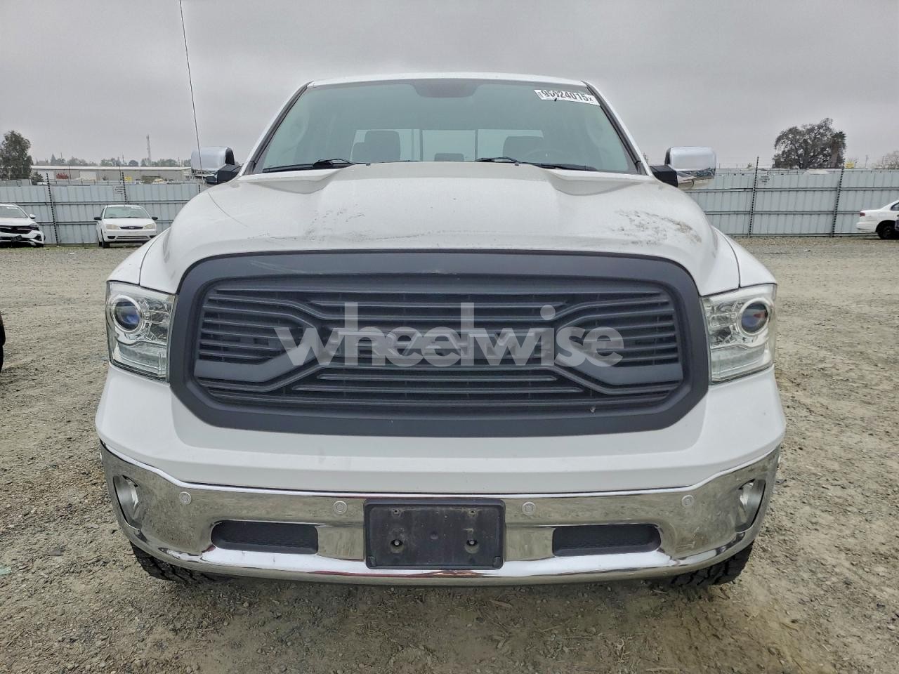 Photo 5 of 2018 RAM 1500 LARAMIE (VIN 1C6RR7NM8JS355061)