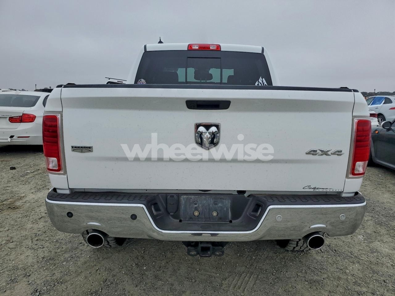 Photo 6 of 2018 RAM 1500 LARAMIE (VIN 1C6RR7NM8JS355061)
