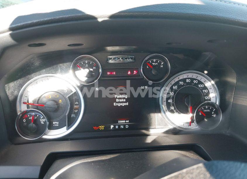 Photo 7 of 2019 Ram 1500 CLASSIC LARAMIE 4X4 5'7 BOX (VIN 1C6RR7NM8KS749256)