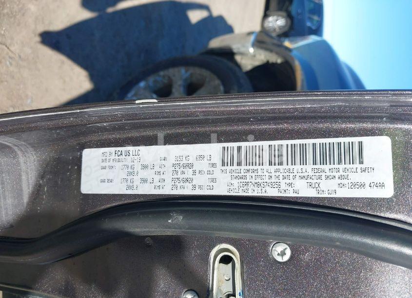 Photo 9 of 2019 Ram 1500 CLASSIC LARAMIE 4X4 5'7 BOX (VIN 1C6RR7NM8KS749256)