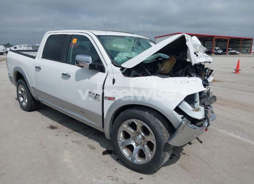 2016 Ram 1500 LARAMIE (VIN 1C6RR7NM9GS127353) main photo