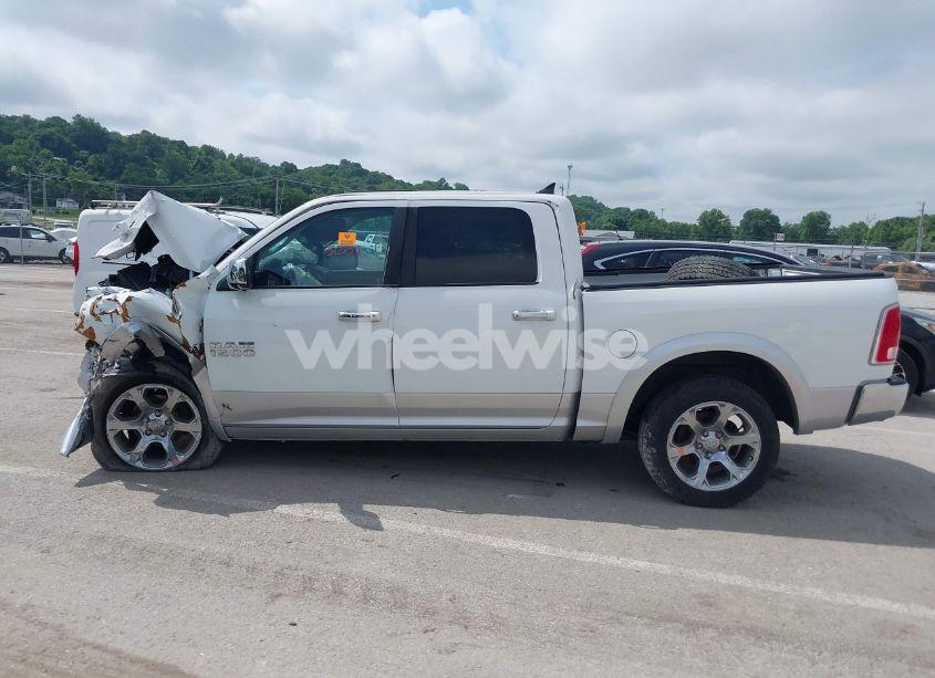 Photo 13 of 2016 Ram 1500 LARAMIE (VIN 1C6RR7NM9GS127353)