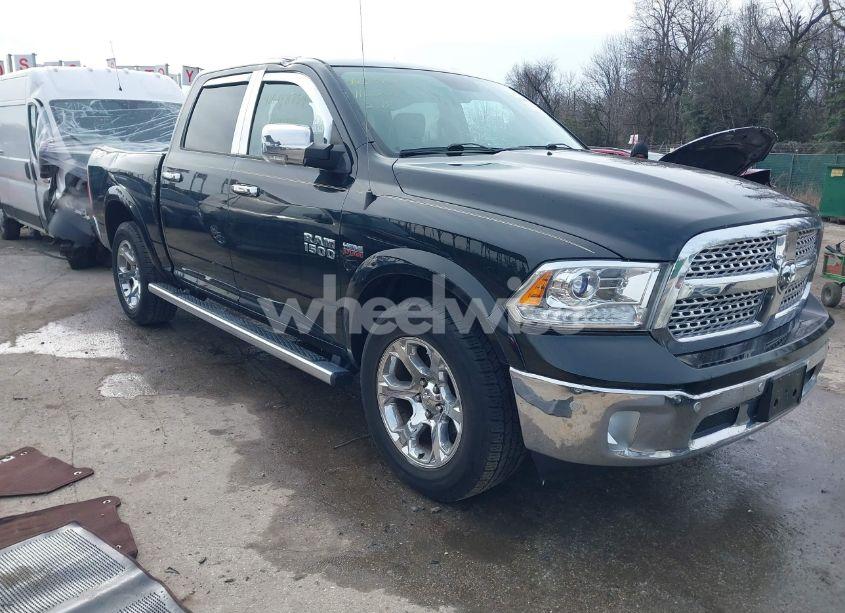 2017 Ram 1500 LARAMIE 4X4 5'7 BOX (VIN 1C6RR7NT0HS692292) main photo