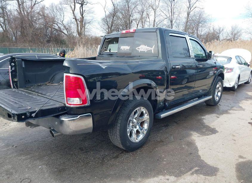 Photo 4 of 2017 Ram 1500 LARAMIE 4X4 5'7 BOX (VIN 1C6RR7NT0HS692292)