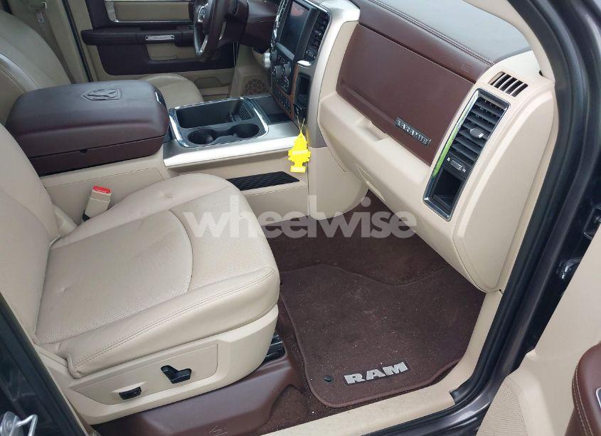 Photo 5 of 2016 Ram 1500 LARAMIE (VIN 1C6RR7NT1GS197534)