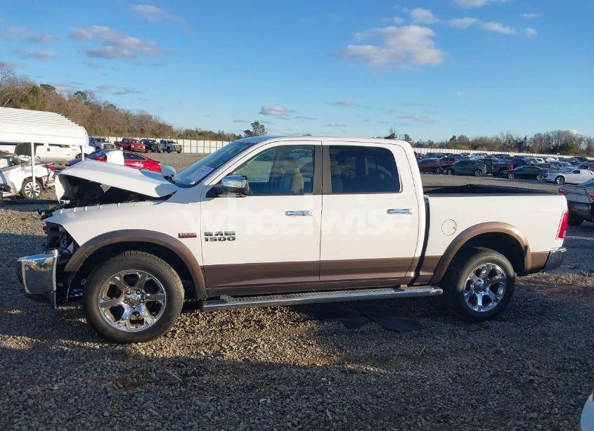 Photo 15 of 2018 Ram 1500 LARAMIE 4X4 5'7 BOX (VIN 1C6RR7NT1JS186136)