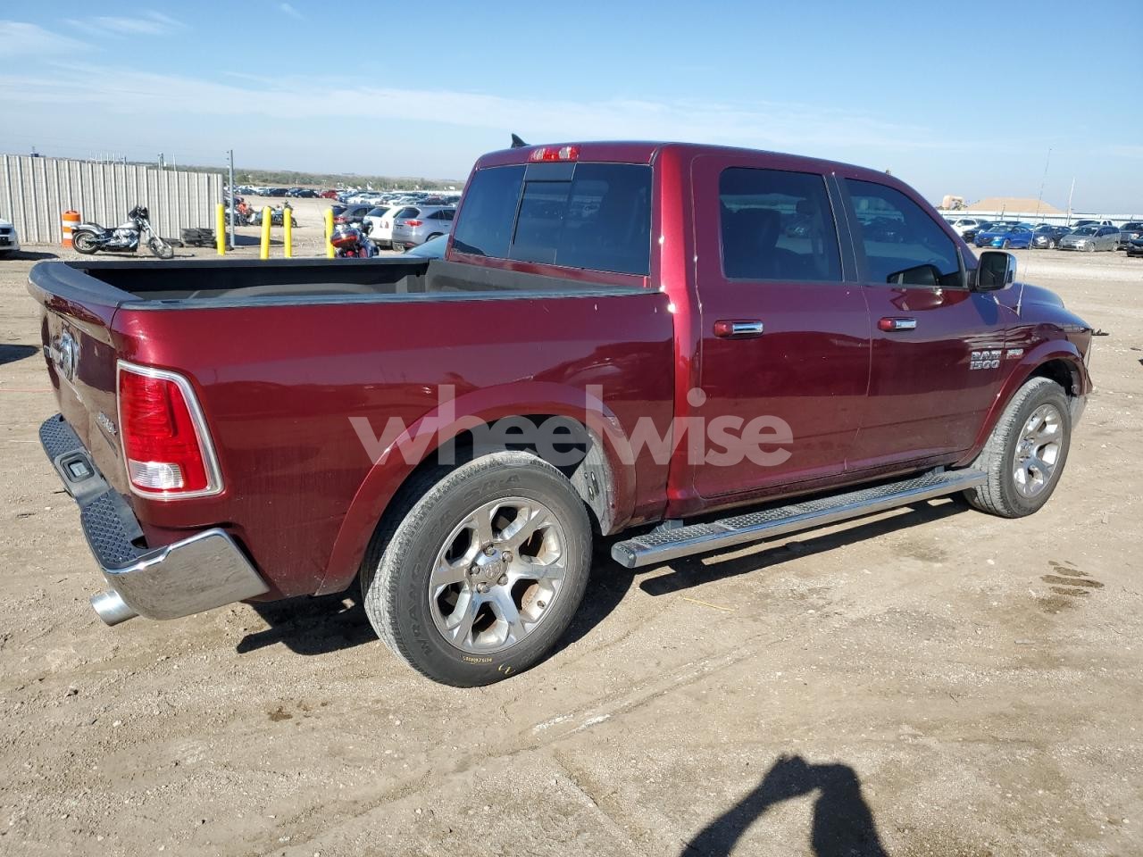 Photo 3 of 2018 RAM 1500 LARAMIE (VIN 1C6RR7NT2JS197095)