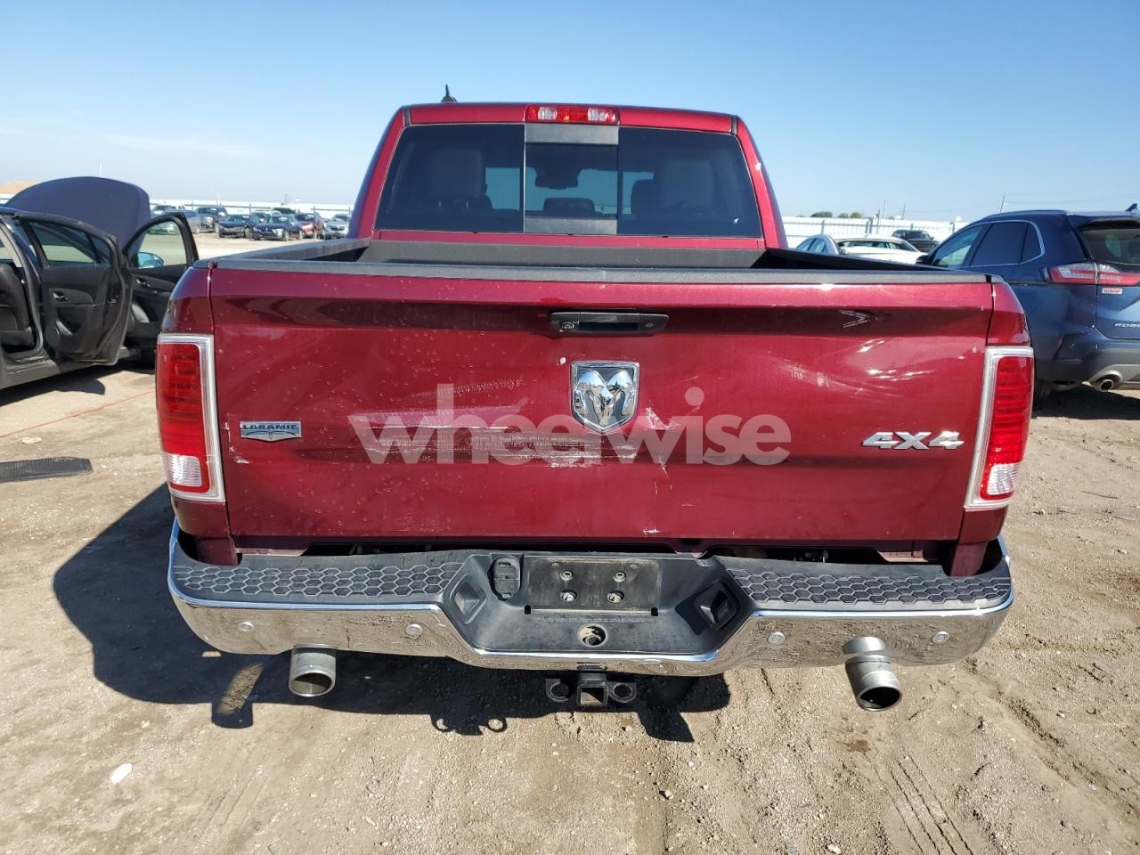 Photo 6 of 2018 RAM 1500 LARAMIE (VIN 1C6RR7NT2JS197095)