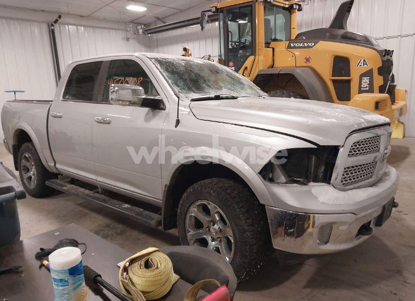 2015 Ram 1500 LARAMIE (VIN 1C6RR7NT3FS767922) main photo