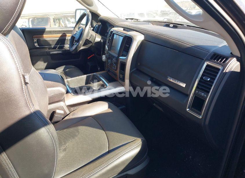 Photo 5 of 2017 Ram 1500 LARAMIE 4X4 5'7 BOX (VIN 1C6RR7NT3HS660727)