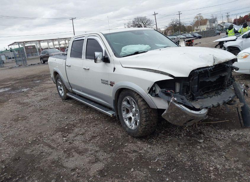 2016 Ram 1500 LARAMIE (VIN 1C6RR7NT4GS338919) main photo