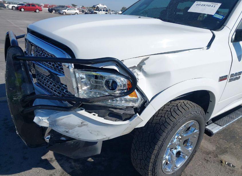 Photo 6 of 2017 Ram 1500 LARAMIE 4X4 5'7 BOX (VIN 1C6RR7NT4HS780701)