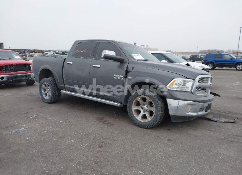 2018 Ram 1500 LARAMIE 4X4 5'7 BOX (VIN 1C6RR7NT4JS104576) main photo