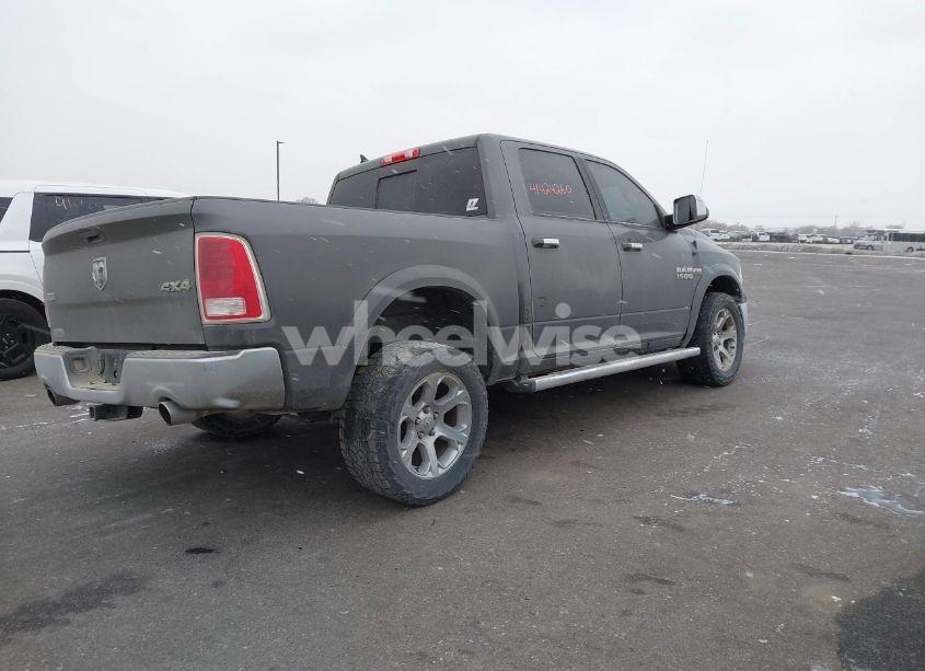 Photo 4 of 2018 Ram 1500 LARAMIE 4X4 5'7 BOX (VIN 1C6RR7NT4JS104576)