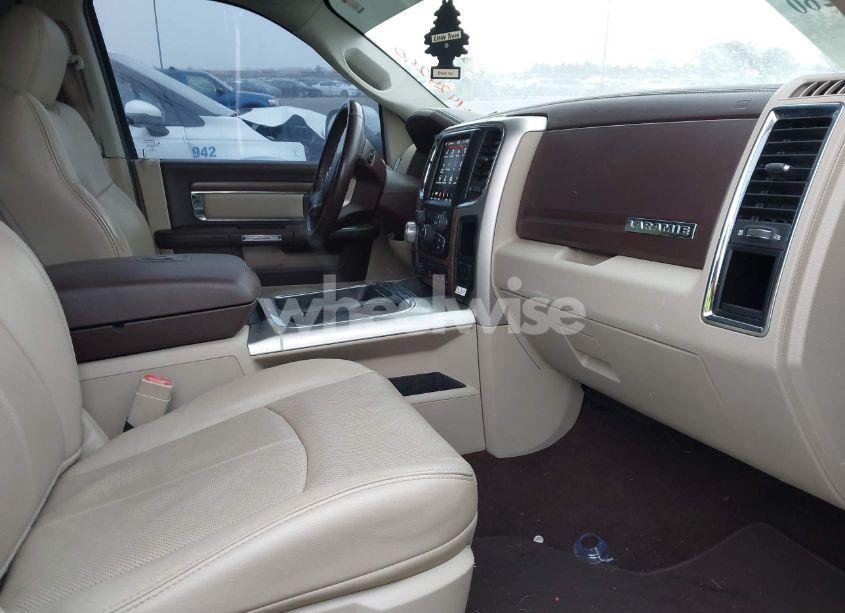 Photo 5 of 2018 Ram 1500 LARAMIE 4X4 5'7 BOX (VIN 1C6RR7NT4JS104576)