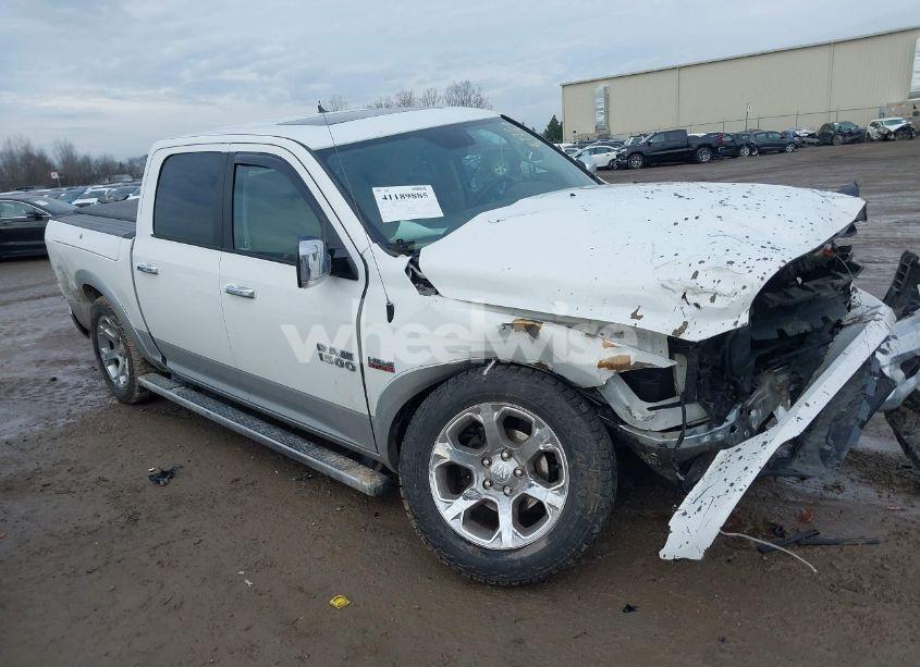 2015 Ram 1500 LARAMIE (VIN 1C6RR7NT5FS599507) main photo