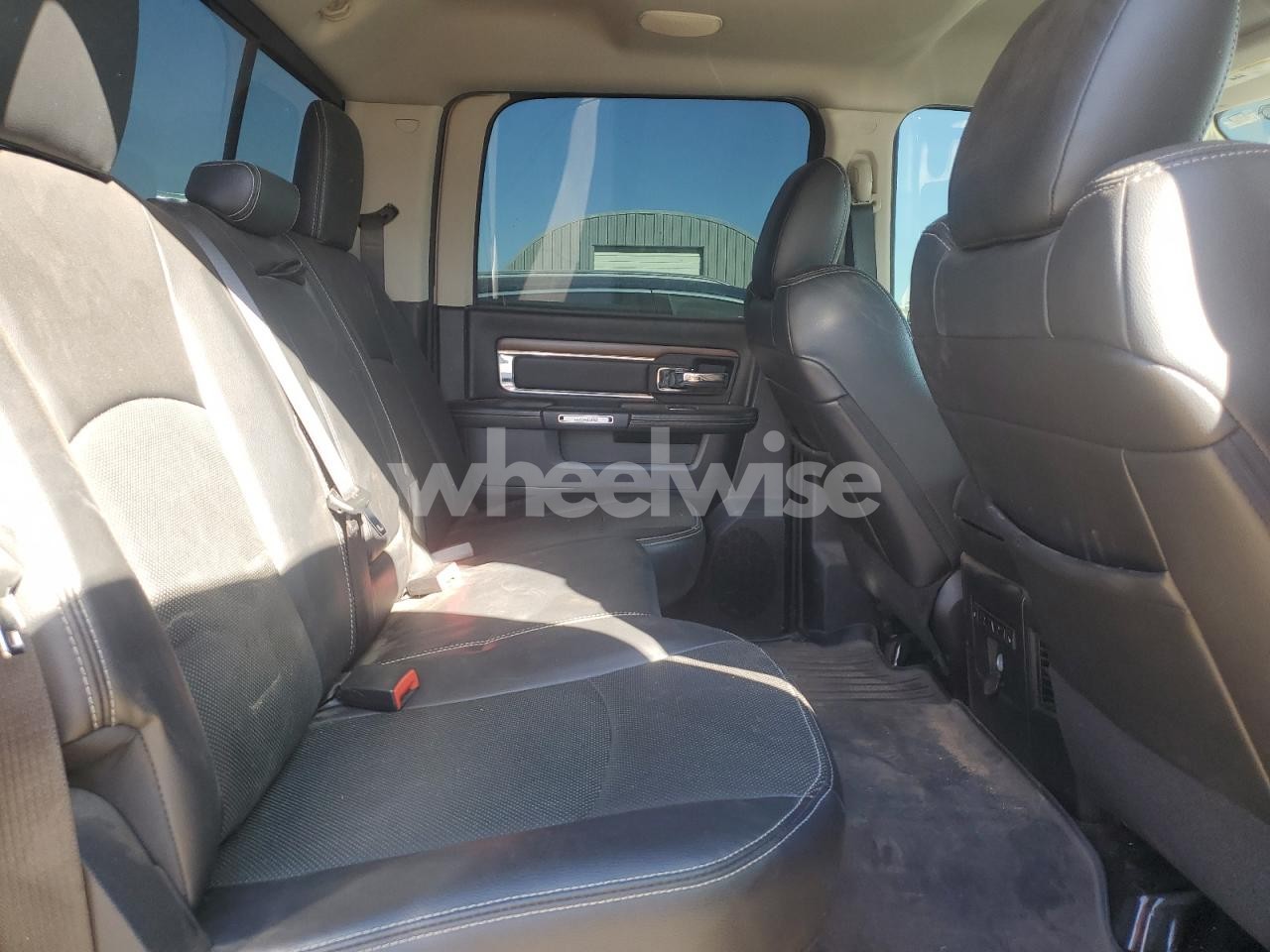 Photo 10 of 2016 RAM 1500 LARAMIE (VIN 1C6RR7NT5GS261106)