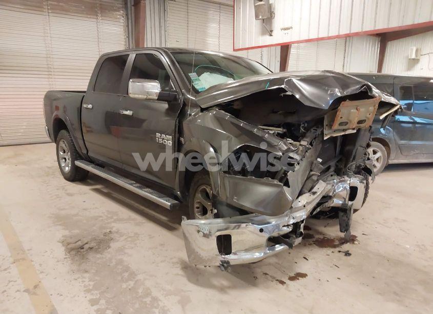 2016 Ram 1500 LARAMIE (VIN 1C6RR7NT5GS330389) main photo