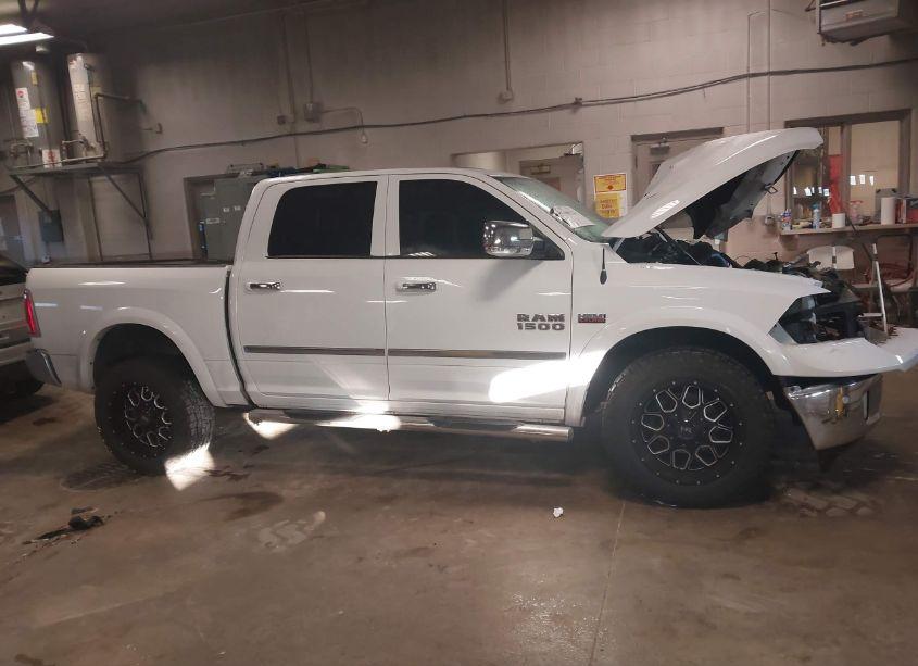 Photo 14 of 2015 Ram 1500 LARAMIE (VIN 1C6RR7NT6FS776520)