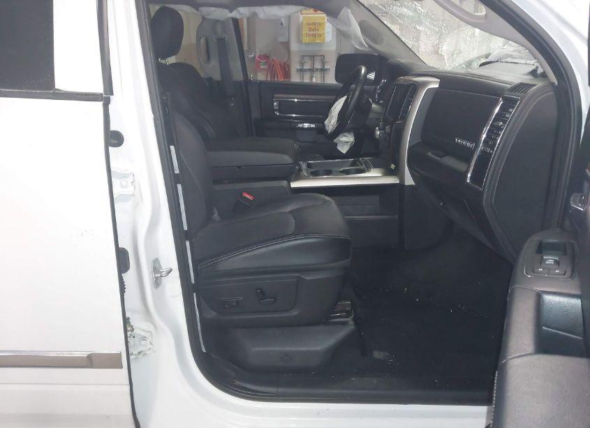 Photo 5 of 2015 Ram 1500 LARAMIE (VIN 1C6RR7NT6FS776520)