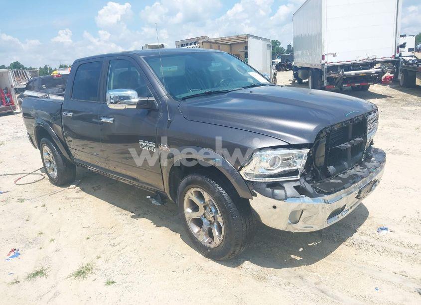 2017 Ram 1500 LARAMIE 4X4 5'7 BOX (VIN 1C6RR7NT6HS800740) main photo