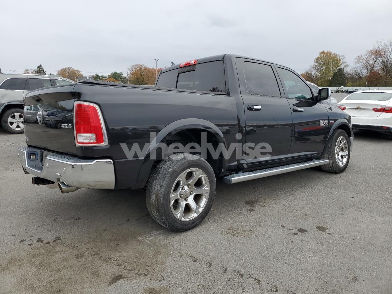 Photo 3 of 2017 RAM 1500 LARAMIE (VIN 1C6RR7NT7HS635524)