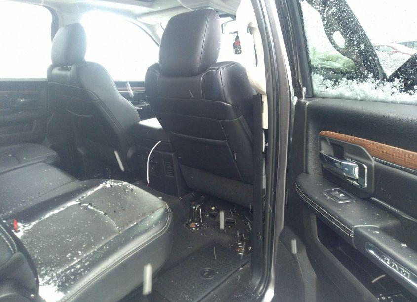 Photo 8 of 2017 Ram 1500 LARAMIE 4X4 5'7 BOX (VIN 1C6RR7NT7HS800682)