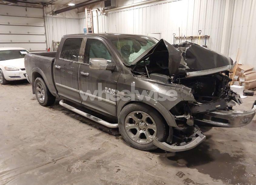 2018 Ram 1500 LARAMIE 4X4 5'7 BOX (VIN 1C6RR7NT8JS213624) main photo
