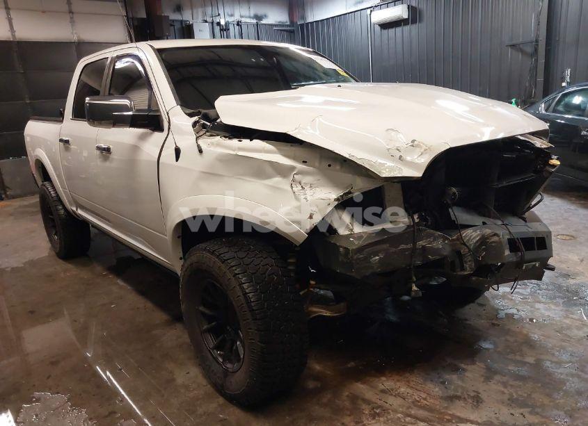 2015 Ram 1500 LARAMIE (VIN 1C6RR7NT9FS587196) main photo