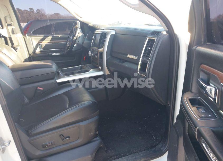 Photo 5 of 2016 Ram 1500 LARAMIE (VIN 1C6RR7NT9GS295498)