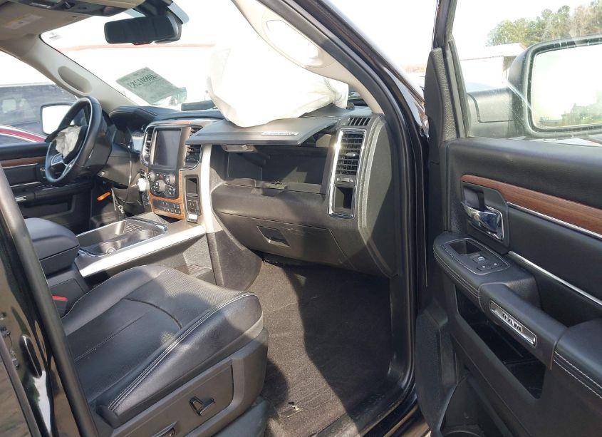 Photo 5 of 2018 Ram 1500 LARAMIE 4X4 5'7 BOX (VIN 1C6RR7NT9JS180536)