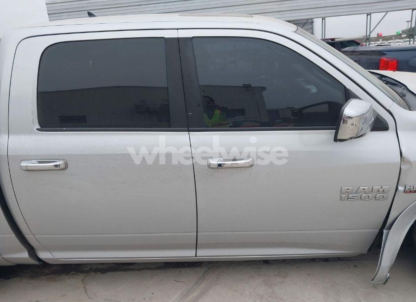 Photo 14 of 2015 Ram 1500 LARAMIE (VIN 1C6RR7NTXFS776956)