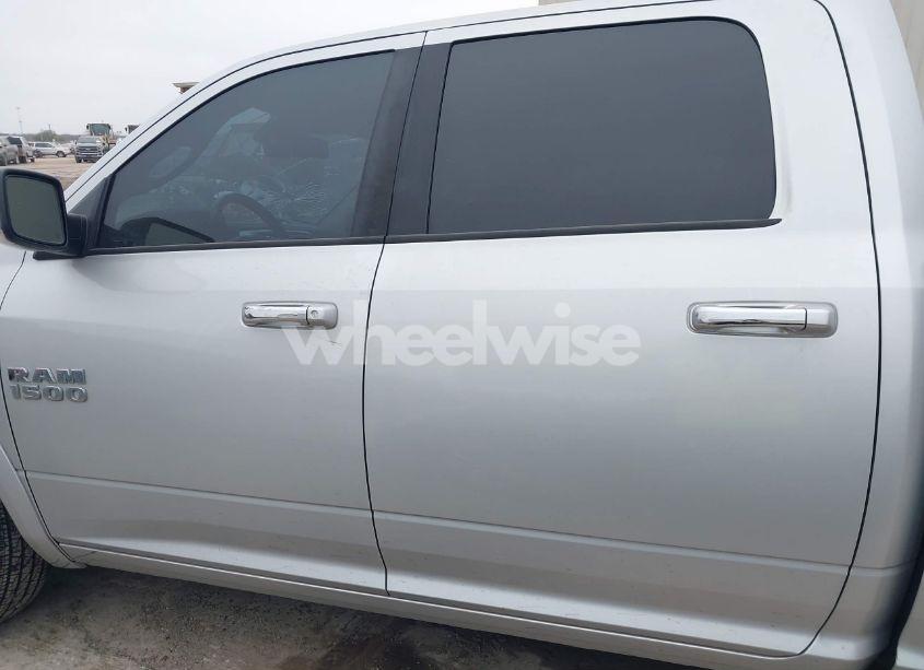 Photo 15 of 2015 Ram 1500 LARAMIE (VIN 1C6RR7NTXFS776956)