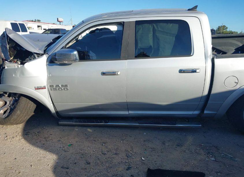 Photo 14 of 2016 Ram 1500 LARAMIE (VIN 1C6RR7NTXGS185639)