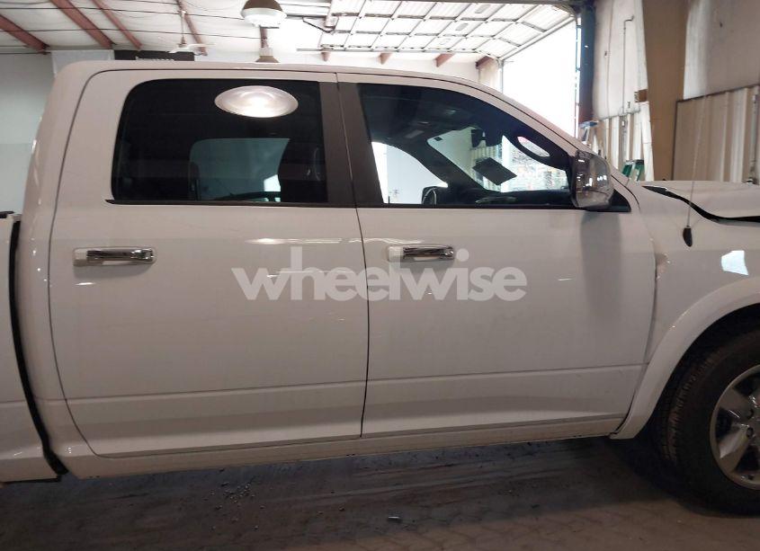 Photo 13 of 2017 Ram 1500 LARAMIE 4X4 5'7 BOX (VIN 1C6RR7NTXHS740638)