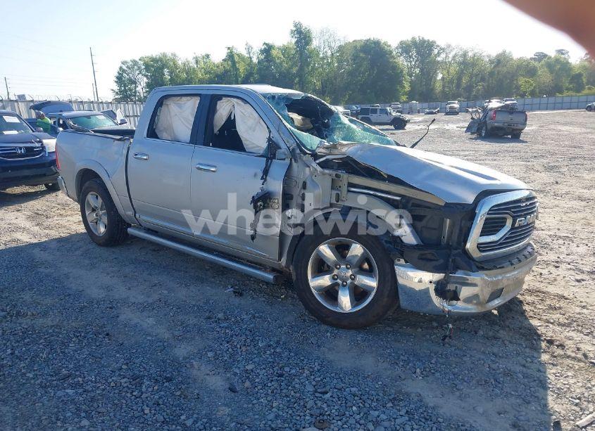 2017 Ram 1500 LIMITED 4X4 5'7 BOX (VIN 1C6RR7PM3HS521901) main photo