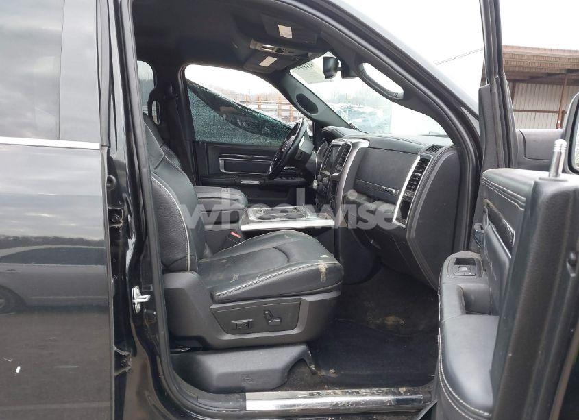 Photo 5 of 2017 Ram 1500 LIMITED 4X4 5'7 BOX (VIN 1C6RR7PT0HS699773)