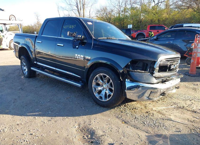 2017 Ram 1500 LIMITED 4X4 5'7 BOX (VIN 1C6RR7PT5HS674366) main photo