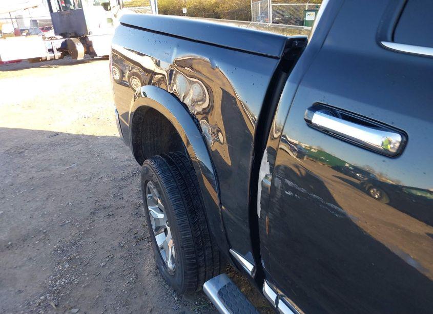 Photo 21 of 2017 Ram 1500 LIMITED 4X4 5'7 BOX (VIN 1C6RR7PT5HS674366)