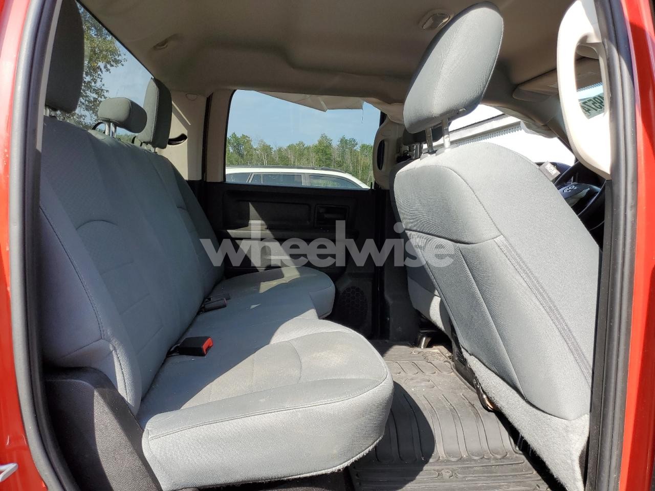 Photo 10 of 2019 RAM 1500 CLASSIC TRADESMAN (VIN 1C6RR7SM9KS680291)