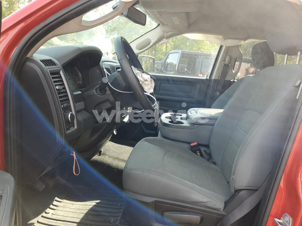 Photo 7 of 2019 RAM 1500 CLASSIC TRADESMAN (VIN 1C6RR7SM9KS680291)